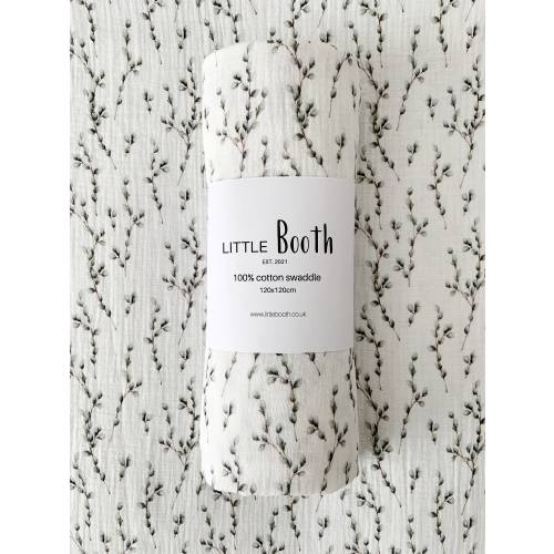 Neutral baby leaf large swaddle blanket -Large muslin swaddle blanket for baby shower gift-Gender neutral newborn receiving blanket
