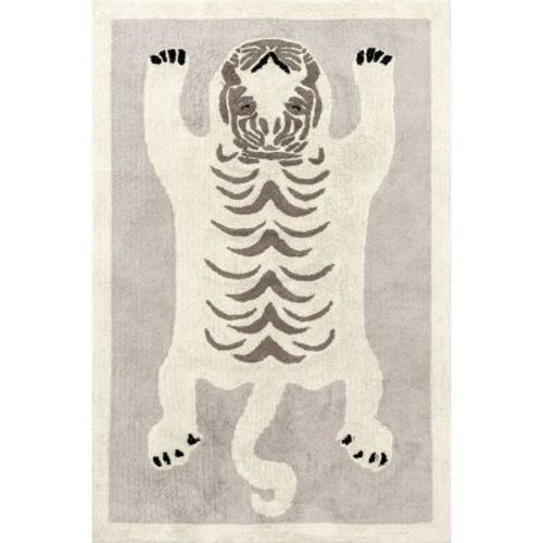 Nuloom Naima Tiger Machine Washable Kids Indoor Area Rug, 4' X 6', Ivory
