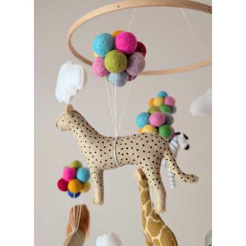 Handmade Safari Nursery Mobile: Felt Jungle Animals Crib Decor with colourful balloons