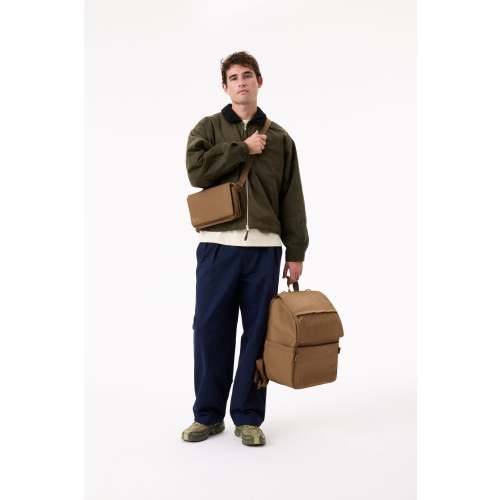 BÉIS 'The Ultimate Diaper Backpack' in Camel - Diaper Bag Backpack in Camel Brown