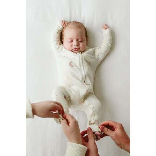 Grow With You Footie + Snug Fit, Luna - Goumi | Maisonette
