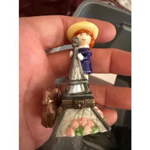 Vintage Porcelain Madeline trinket box