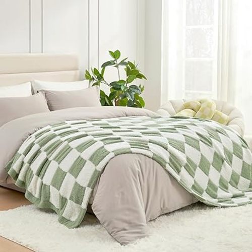 Snuggle Sac Faux Fur Checkered Blanket Twin Size with Soft Knitted Microfiber,Cozy Soft Warm Blanket for Sofa Bedroom Living Room,St Patricks Day Gift,Sage Green Checker,60x80 inches