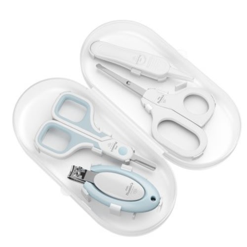 Little Martin's Nail Care Kit (1 Clipper, 2 Scissors, 1 Tweezer), Color: Blue
