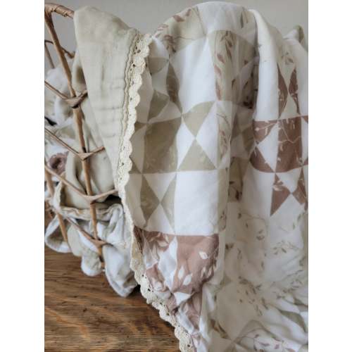 Ivy Quilt Gauze Blanket