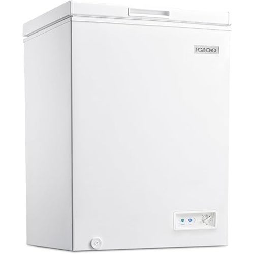 Igloo ICFXX35WH6AD Chest Freezer with Removable Basket and Front Defrost Water Drain, Small Deep Freezer Perfect for Homes 3.5 Cu.Ft., White