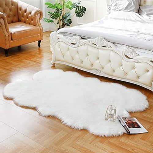 Faux Fur Sheepskin Rug Super Soft Fluffy Plush Area Rug Bedroom Floor Children's Room Sofa Cushion Living Room Runners Bedside Rugs (White,6×4 ft Sheepskin)