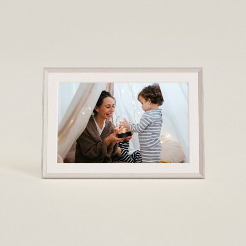 Carver Clay with White Mat - Smart HD Digital Picture Frame | Aura