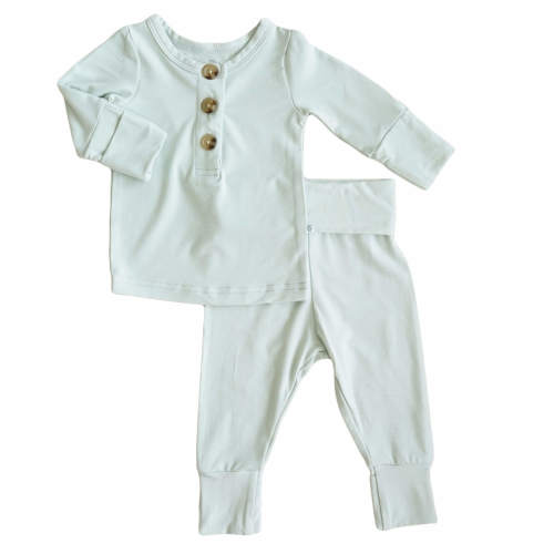 2pc Bamboo Button Top & Bottom | Pistachio*