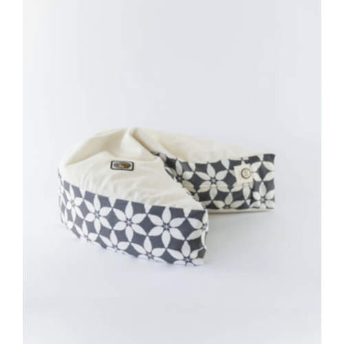organic nesting pillow