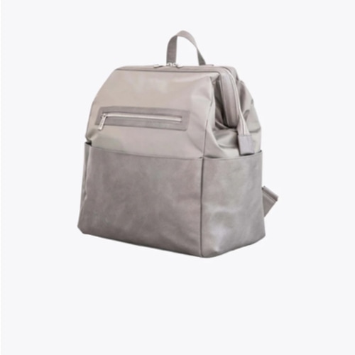 BÉIS 'The Backpack Diaper Bag' in Grey - Chic Diaper Backpack