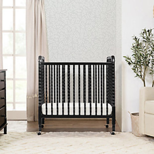 daVinci Jenny Lind 3-in-1 Convertible Crib