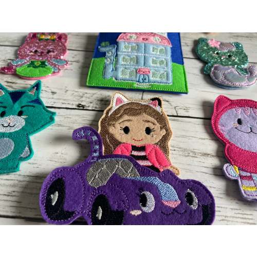 Dollhouse Finger Puppets| kitty finger puppets| gabby finger puppets