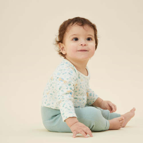 6-9 M Peter Rabbit Bodysuit & Ribbed Leggings Outfit Peter Rabbit