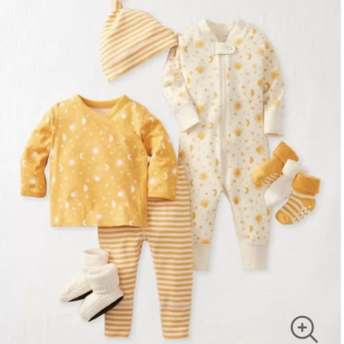 8-Piece Baby Gift Set ($154 value) | Hanna Andersson