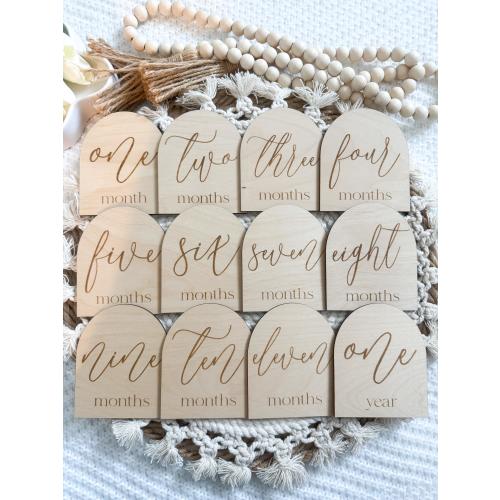 Wooden Arch Baby Milestone Cards, Monthly Milestones, Baby Photo Prop