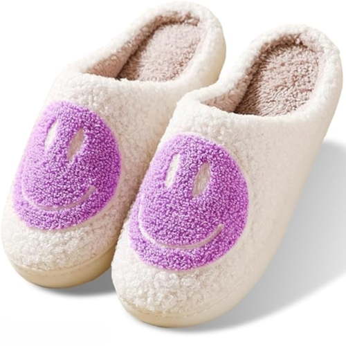 BERANMEY Cute Smile Face Slippers for Women Perfect Soft Plush Comfy Warm Slip-On Happy Face Slippers fo Women Indoor fluffy Smile House Slippers for Women and Men Non-slip Fuzzy Flat Slides