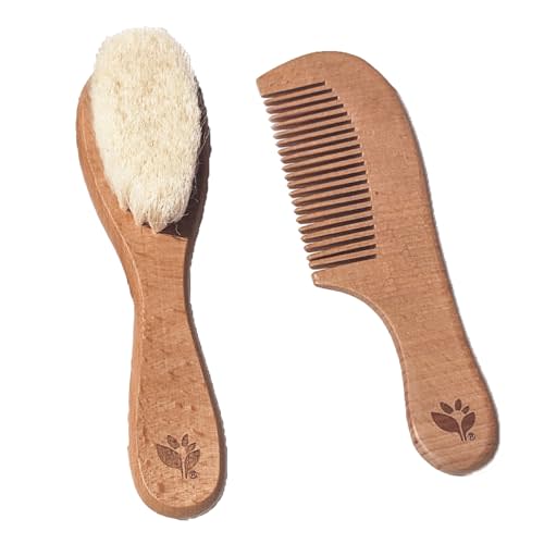 green sprouts Baby Brush & Comb Set | Gently grooms baby's hair | Made of natural wood and bristles
