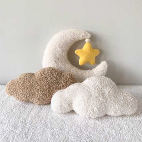 Moon and cloud-shaped Pillow Cushion set