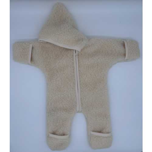 A boiled wool jumpsuit made from 100% Merino wool from Europe. Lambswool pile in a teddy-look.