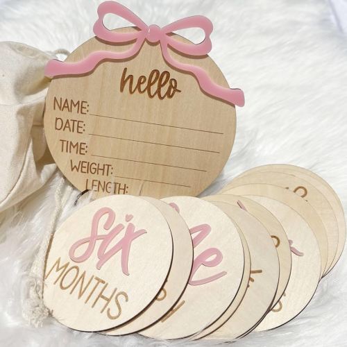 3D Monthly Baby Milestone Cards, 13 Wooden Baby Milestone Discs, Monthly Milestone Cards with Birth Announcement Sign – 'Hello World' & 1-12 Month Baby Age Markers for New Parents