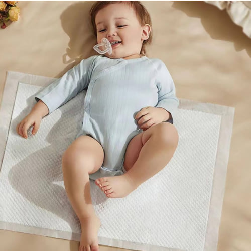 Disposable Changing Pad Liners (100 Pack) Super Soft, Disposable Changing Pads, Ultra Absorbent & Waterproof - Covers Any Surface for Mess Free Baby Diaper Changes (White)