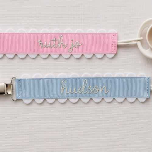 Personalized Pacifier Clip, Baby Shower Gift, Scalloped Paci Clip, New Baby Gift, Unique Baby Gift, Baby Girl, Embroidered Pacifier Clip,