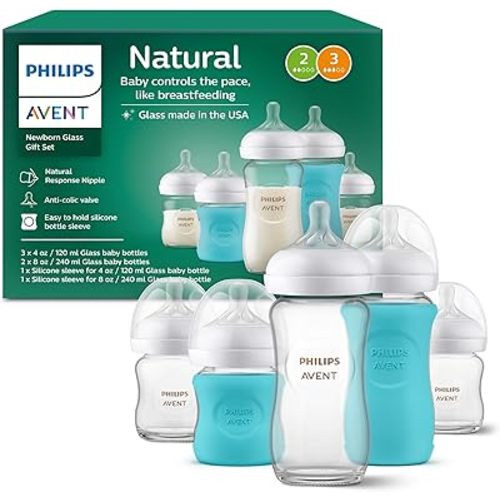 Philips Avent Natural Newborn Glass Gift Set, Baby Bottles with Natural Response Nipples, 3X 4oz (Slow Flow, Flow 2) and 2X 8oz (Medium Flow, Flow 3), 2X Silicone Sleeves, SCD858/01