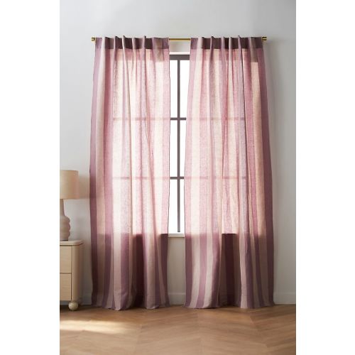 Pallido Curtain