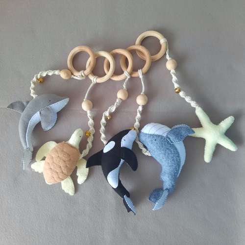 Felt baby play gym Sensory toys set Ocean baby gym Hanging nursery accessory Felt sea creatures Whale Turtle Dolphin Orca Starfish Baby gift