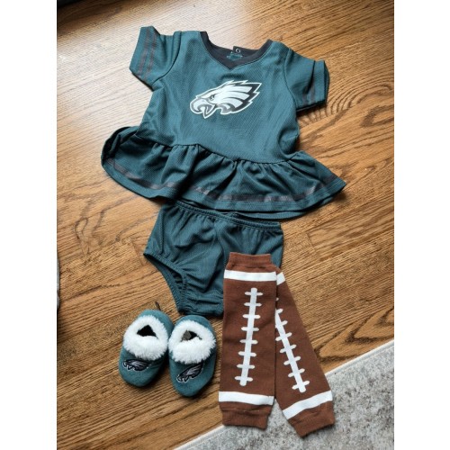 PHILADELPHIA EAGLES INFANT 3-6 MONTH OUTFIT