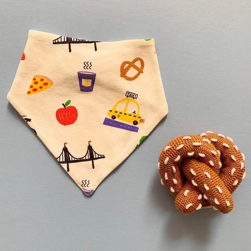 Organic Baby Gift Set - New York Bib & Pretzel Rattle toy