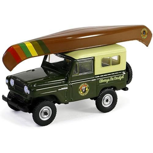 Greenlight Collectibles 1/64 1980 Patrol with Canoe on Roof, Smokey Bear Series 3 38060-F