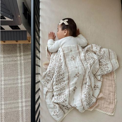 Lettie Floral QUILTED 6 Layer Gauze Blanket