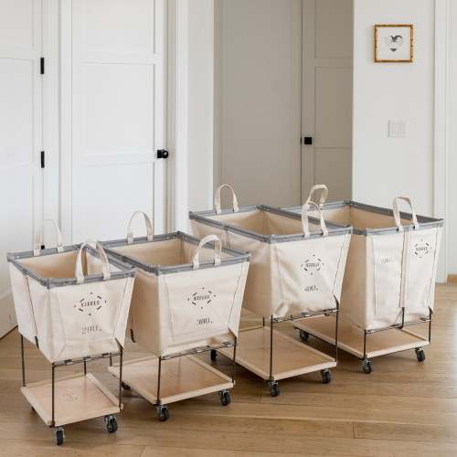 Rolling Laundry Hamper (6 Bu)