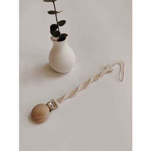 Neutral Twist Macrame Pacifier Clip