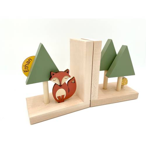 Personalized Woodland Forest & Fox Bookends perfect to organize children’s books, Woodland nursery and baby shower gift, Kids Animal Decor