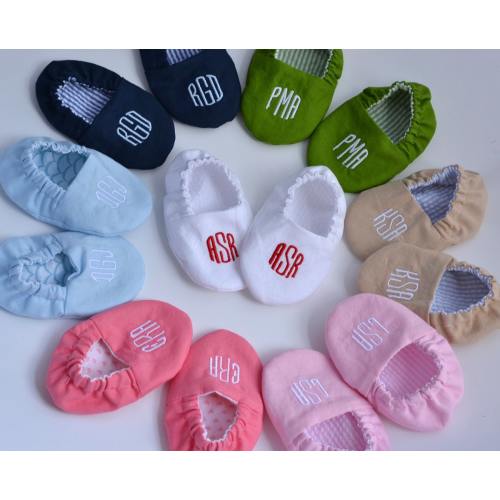 Monogrammed Infant Crib Shoes - Your Choice of Colors- Baby Boy, Baby Girl, Shower Gift, Welcome Baby, Slippers
