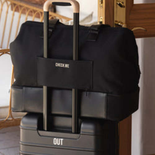 Hospital Bag - BÉIS 'The Weekender' in Black - Black Travel Bag & Overnight Bags