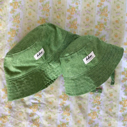 Matching Mommy and Baby Hats, Gift Set for New Mom and Infant, Bucket Hats, Green Fabric Sun Hats, Family Sun Protection, Outdoor Accessory