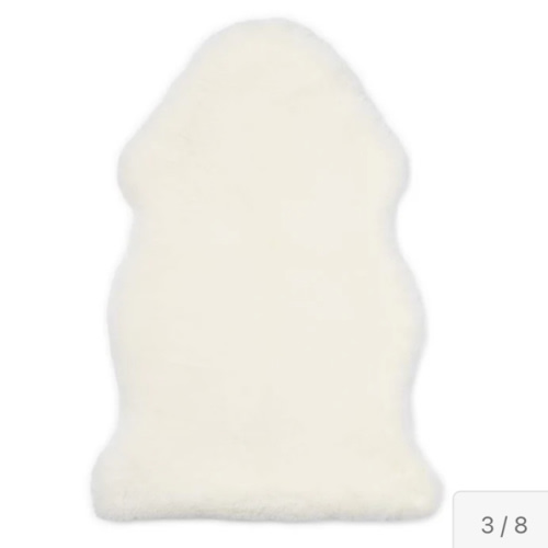 Baby Sheepskin | Short Wool | New Zealand | approx. 31x20 in | Sheepskinhouse.com