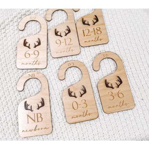 Deer Baby Closet Dividers, Nursery clothes dividers, Wood Clothes Size Markers, Hunting Baby Closet Organizers, Boy Baby Shower Gift Idea
