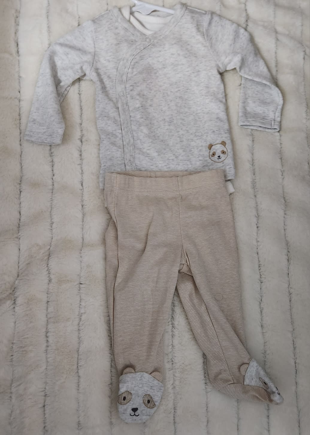 Carter's 0-3 months 3 piece set NEW