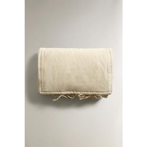 CHILDREN'S FLORAL CHANGING MAT