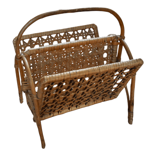 Vintage Rattan Reader