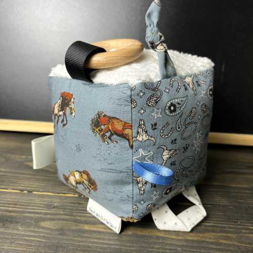 Western theme sensory block toy, horse farm, fabric activity cube, unisex baby shower gift, teething ring, stroller toy, cowboy ranch rodeo