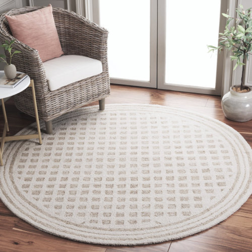 Checkered Area Rug In Ivory / Beige - 6 ft