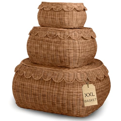 BEBE BASK Large Scalloped Basket Set Of 3 - Hand-Woven & Award-Winning Scallop Basket - XXL - Extra Large for Blankets 22 x 16 x 10 In - Elegant Wicker With Scalloped Edge Lid (Mocca)