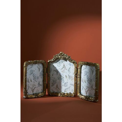 Victoria Frame