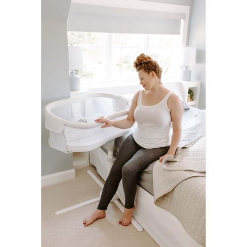 HALO Bassinest Swivel Sleeper - ESSENTIA Series